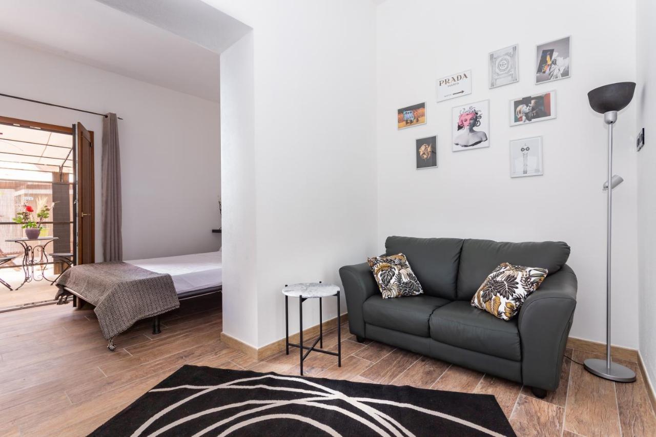 Living G Room Cagliari Dış mekan fotoğraf